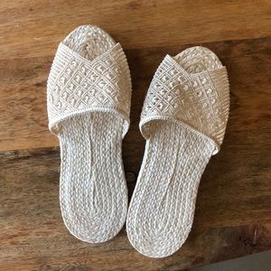 Vtg Handmade hand woven slippers indoor vintage
